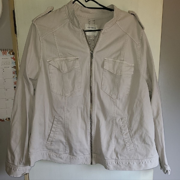 Torrid jacket size 3 (22-24) - Picture 2 of 6
